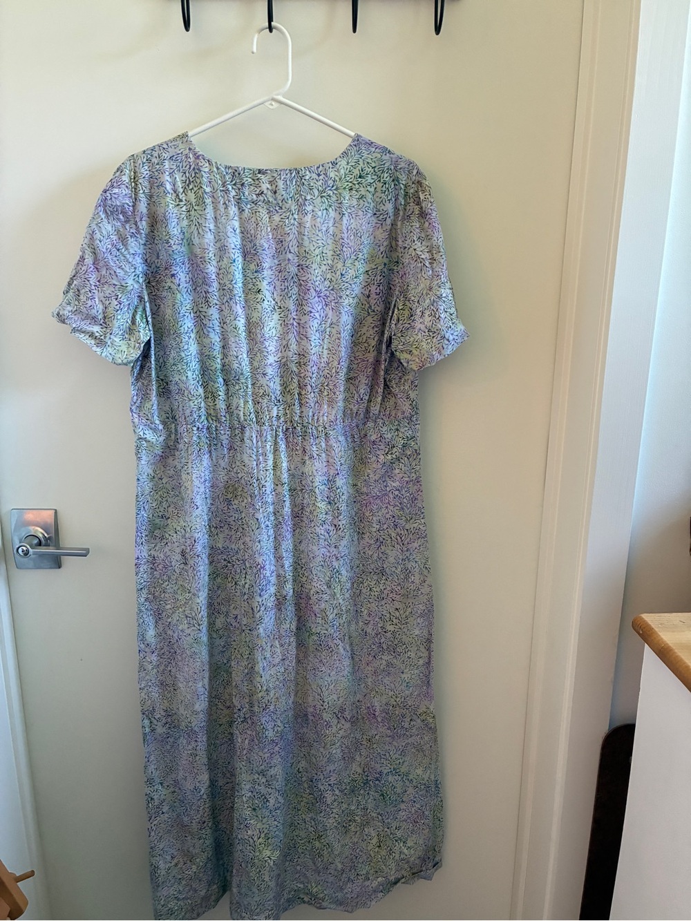 Women's Lavender Floral Short-Sleeve Maxi Dress - Picture 2 of 11